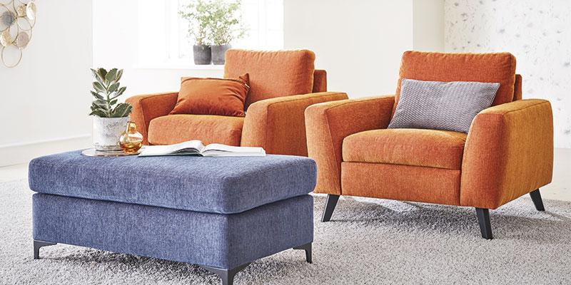 symfony lænestole i orange med blå puf